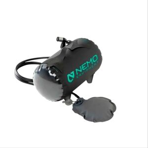 NWOT .  NEMO Heilo pressure portable shower